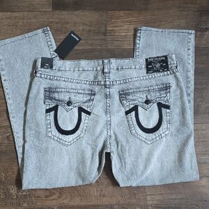 True Religion RICKY Relaxed Straight Light Gray Wash Jeans